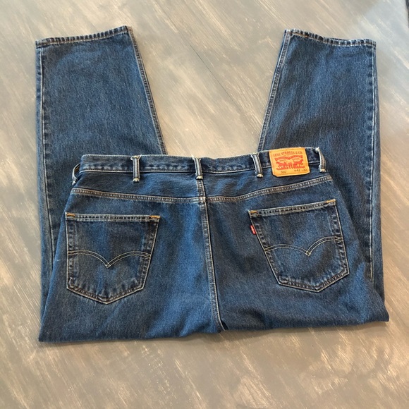 Levi's Other - Men's Levi's Relaxed 550 Jeans 42x30
